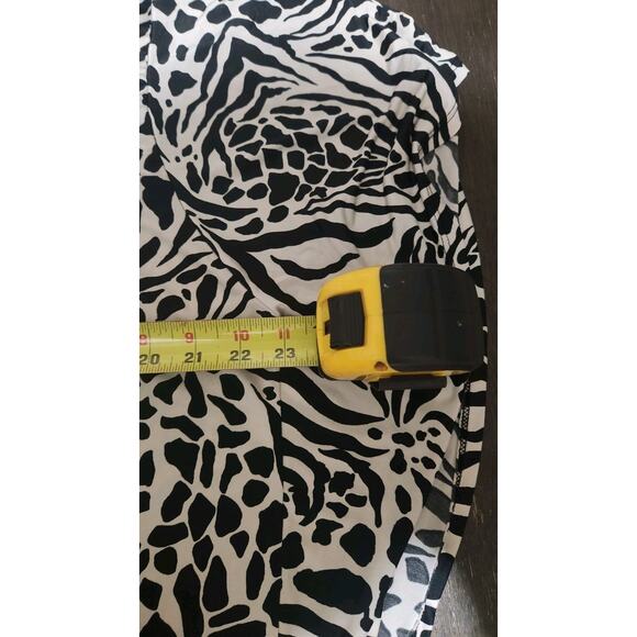 Dots Woman's Blouse Animal Print Black White Embellished Flowy Plus Top Size 2X - Picture 4 of 10